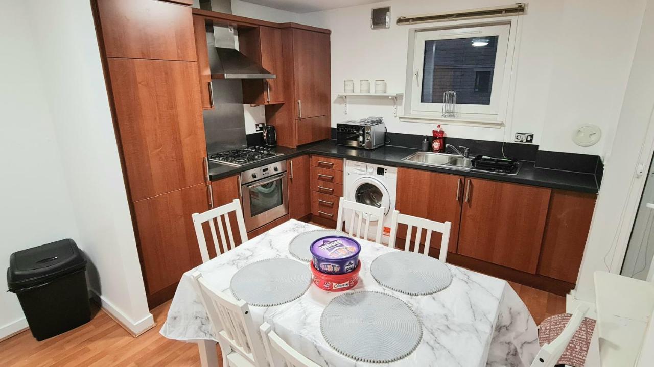 Lovely 3 Bedroom Apartment - Free Parking EDI Exteriér fotografie